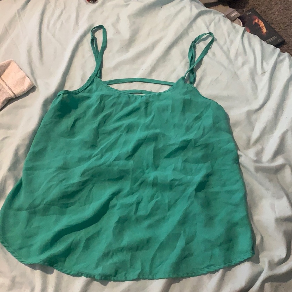 Cute backless shirt